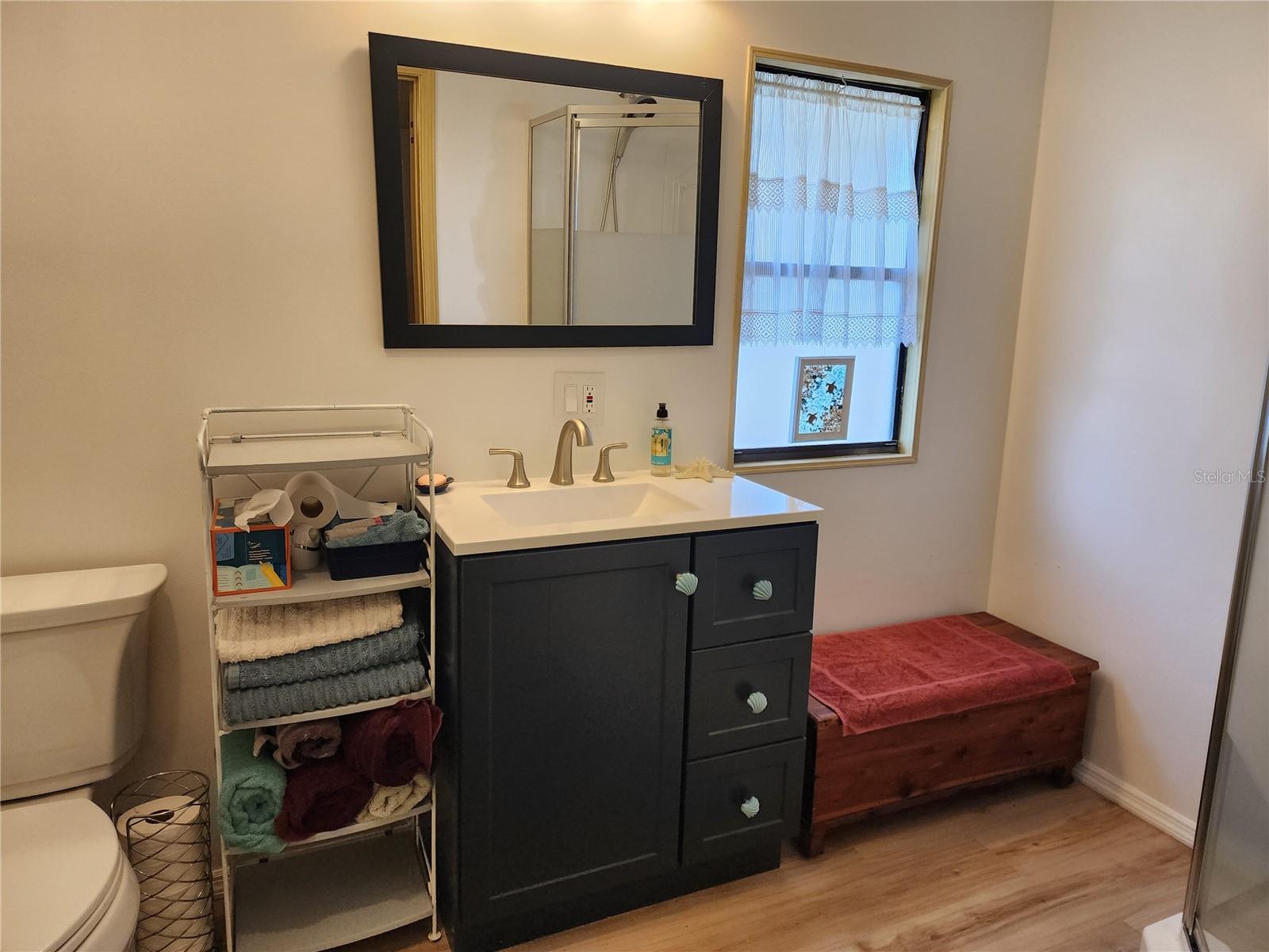 Image 21 of 49 For 1800 Englewood Road 49