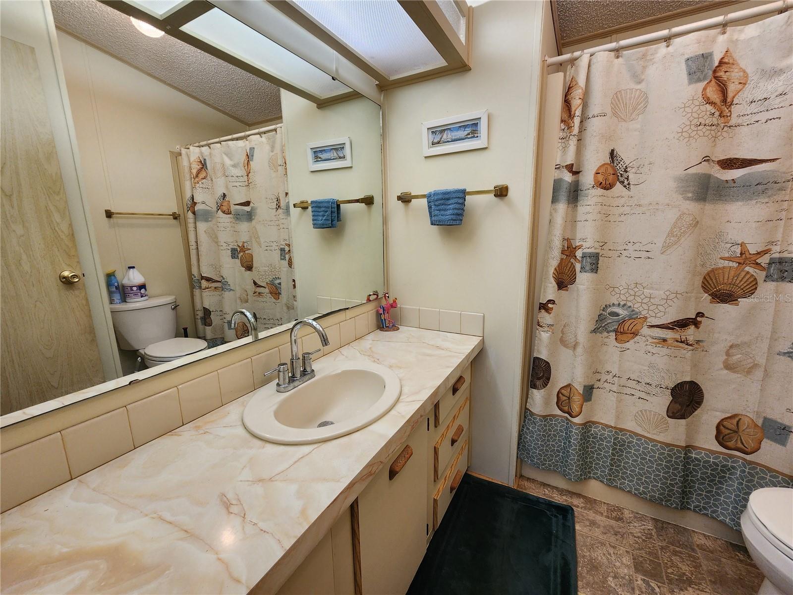 Image 27 of 49 For 1800 Englewood Road 49