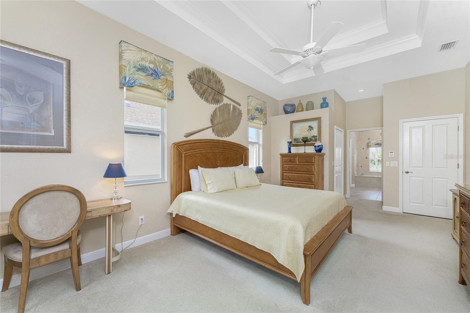 Image 34 of 68 For 210 Rotonda Boulevard E