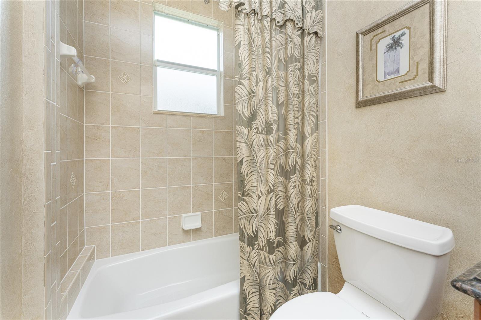 Image 42 of 68 For 210 Rotonda Boulevard E