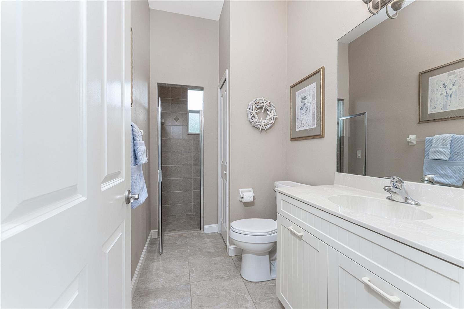 Image 46 of 68 For 210 Rotonda Boulevard E