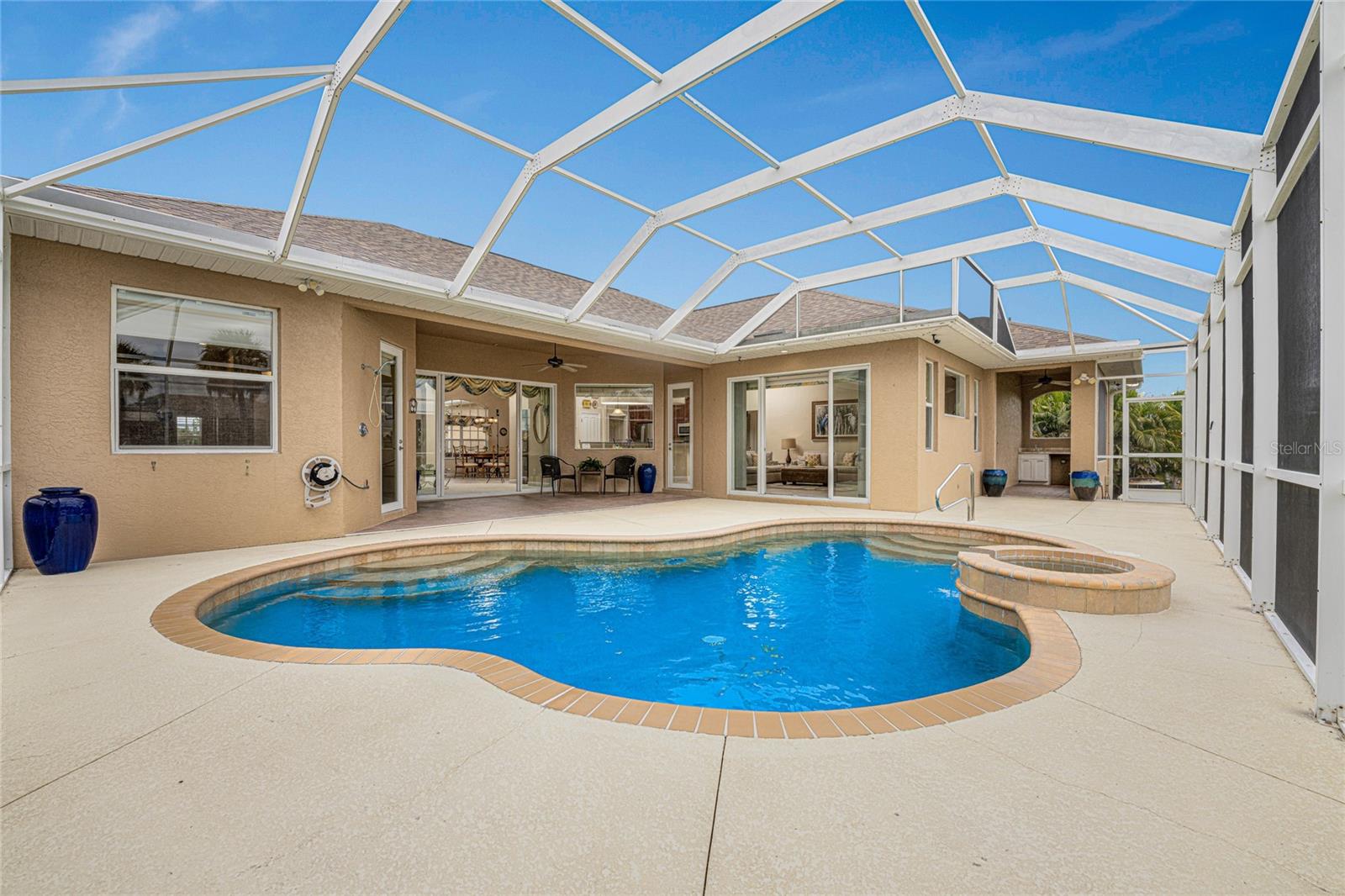 Image 51 of 68 For 210 Rotonda Boulevard E