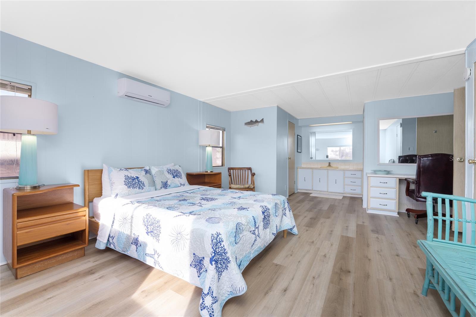 Image 19 of 47 For 3111 Waterside Drive