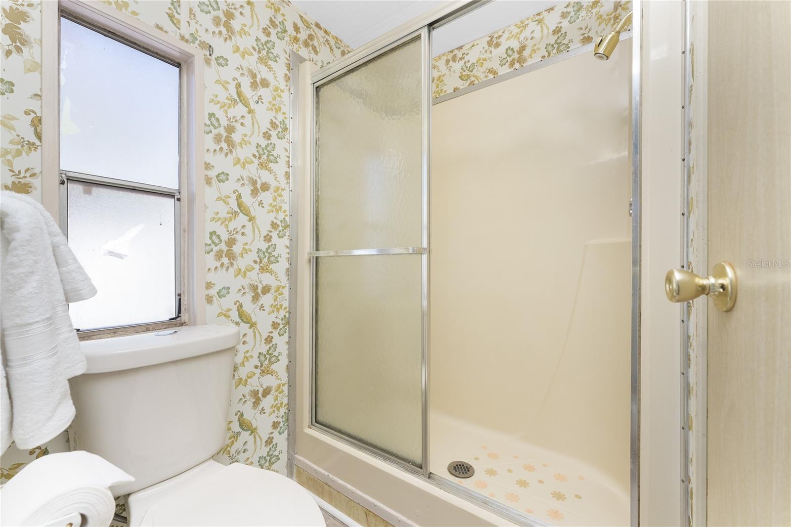 Image 25 of 47 For 3111 Waterside Drive