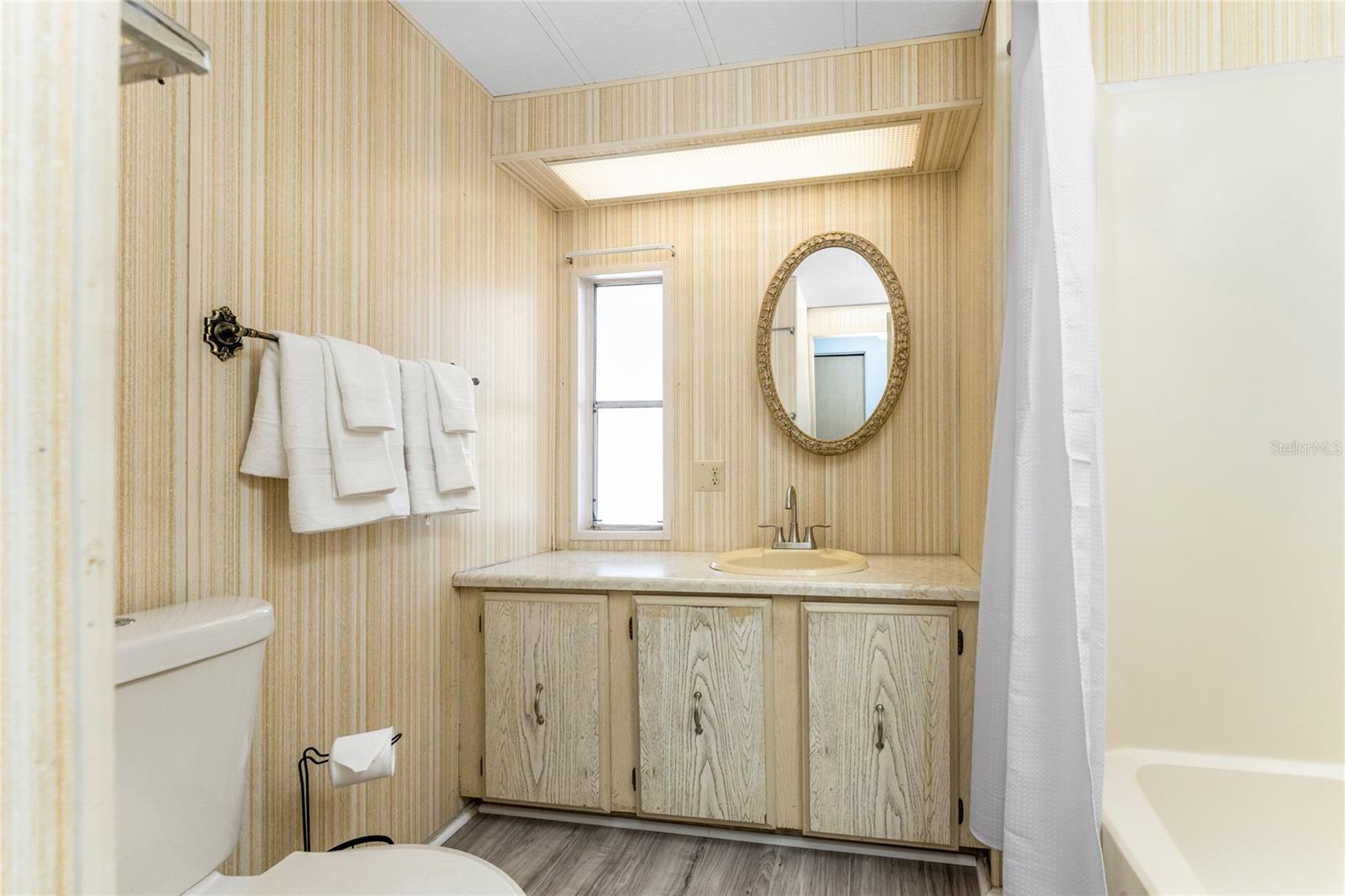 Image 29 of 47 For 3111 Waterside Drive