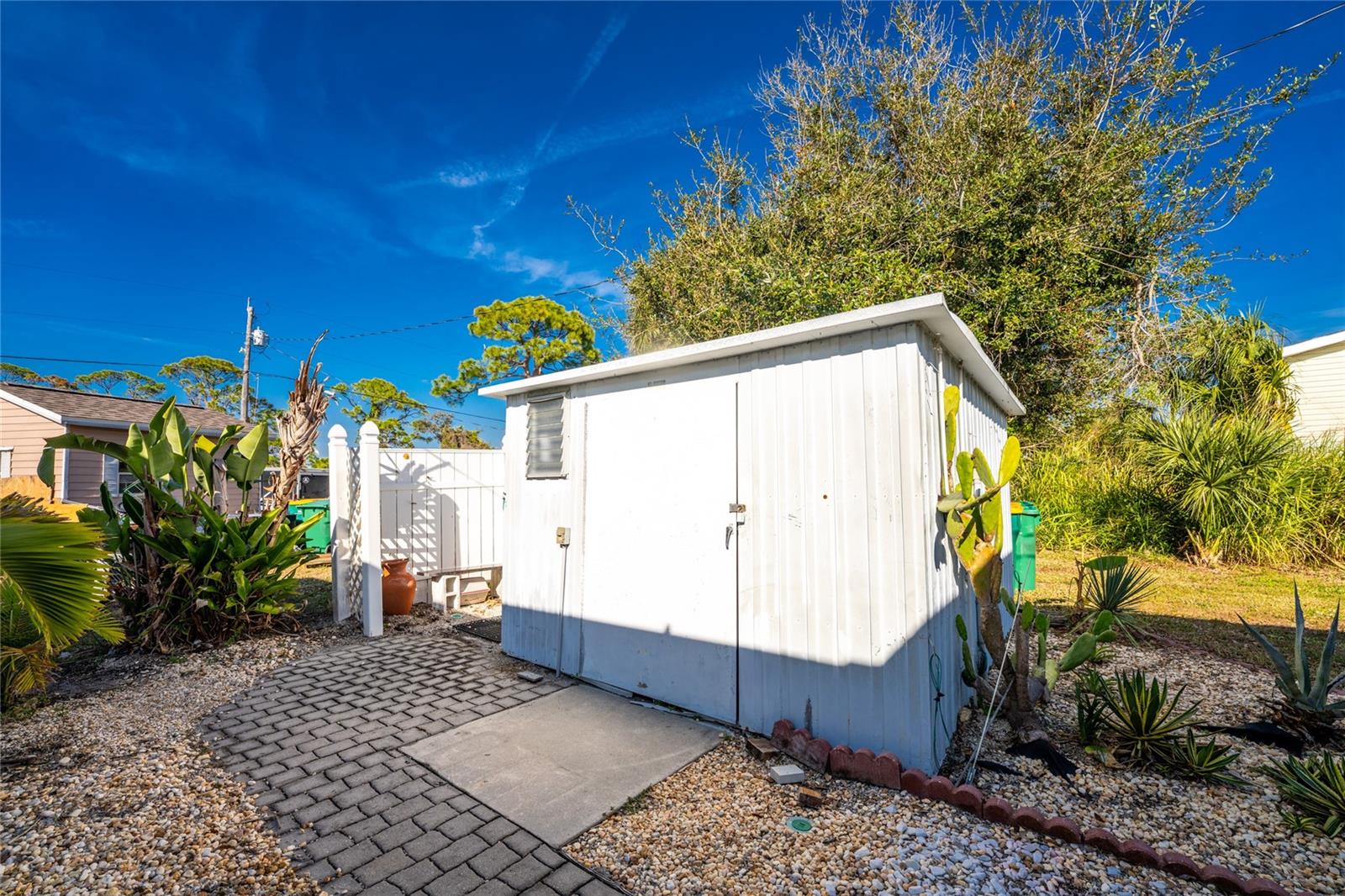 Image 42 of 47 For 3111 Waterside Drive