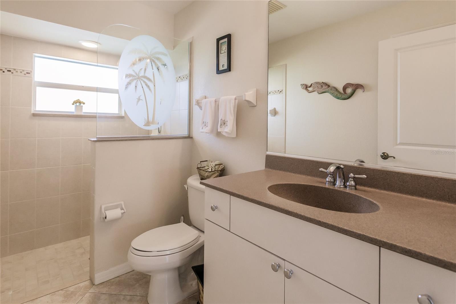 Image 15 of 29 For 254 Rotonda Boulevard E