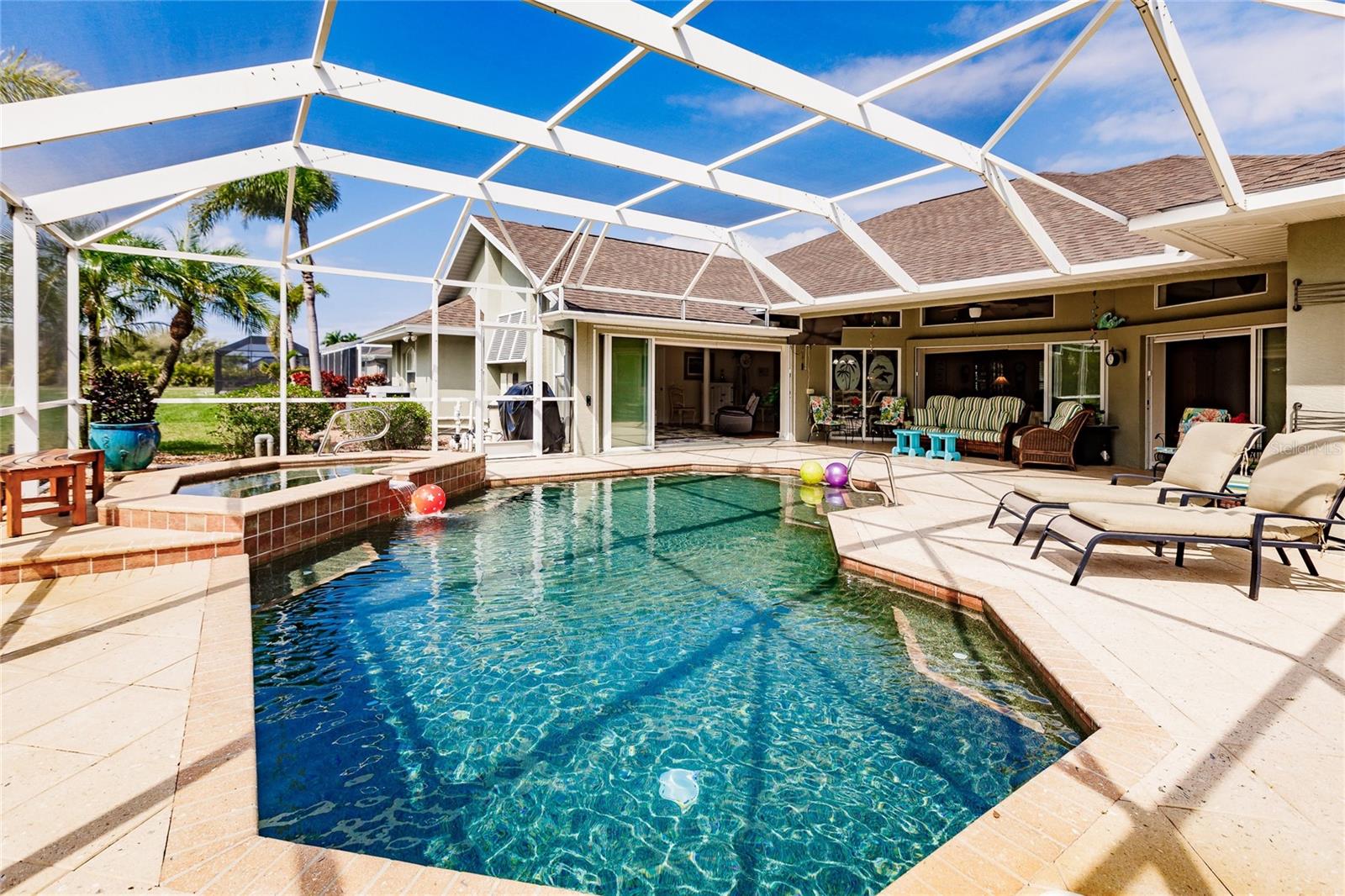 Image 19 of 29 For 254 Rotonda Boulevard E