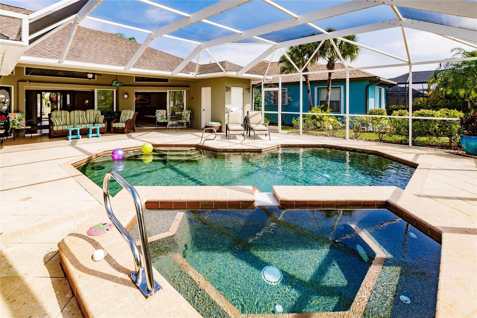 Image 20 of 29 For 254 Rotonda Boulevard E