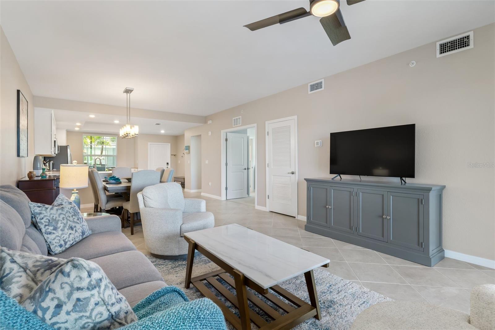 Image 12 of 50 For 12440 Wellen Golf Street 101