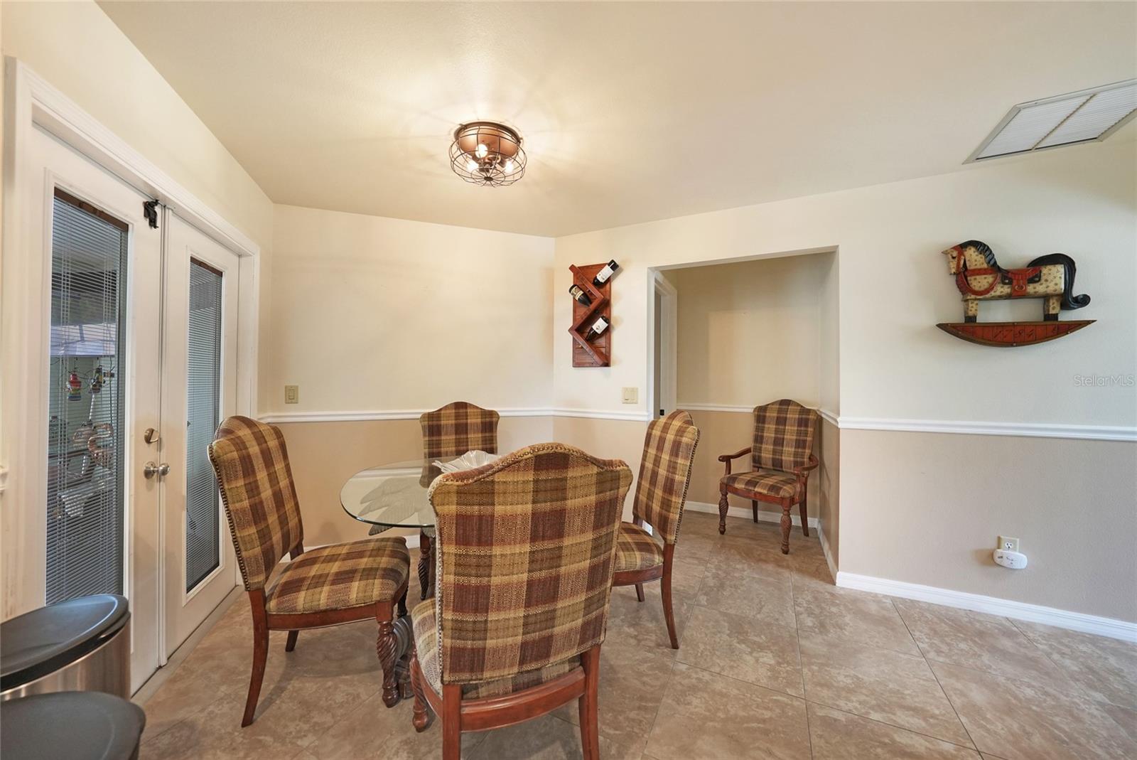 Image 14 of 65 For 1166 Waterside Street