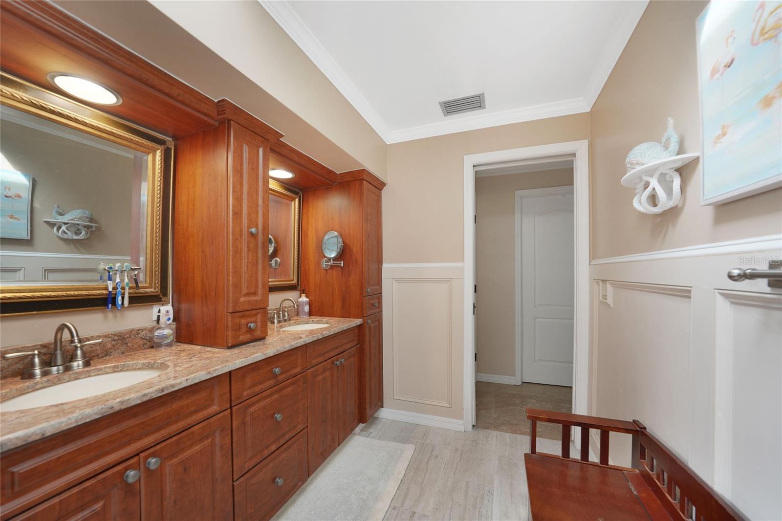 Image 21 of 65 For 1166 Waterside Street