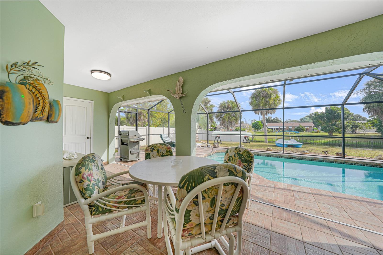 Image 24 of 65 For 1166 Waterside Street