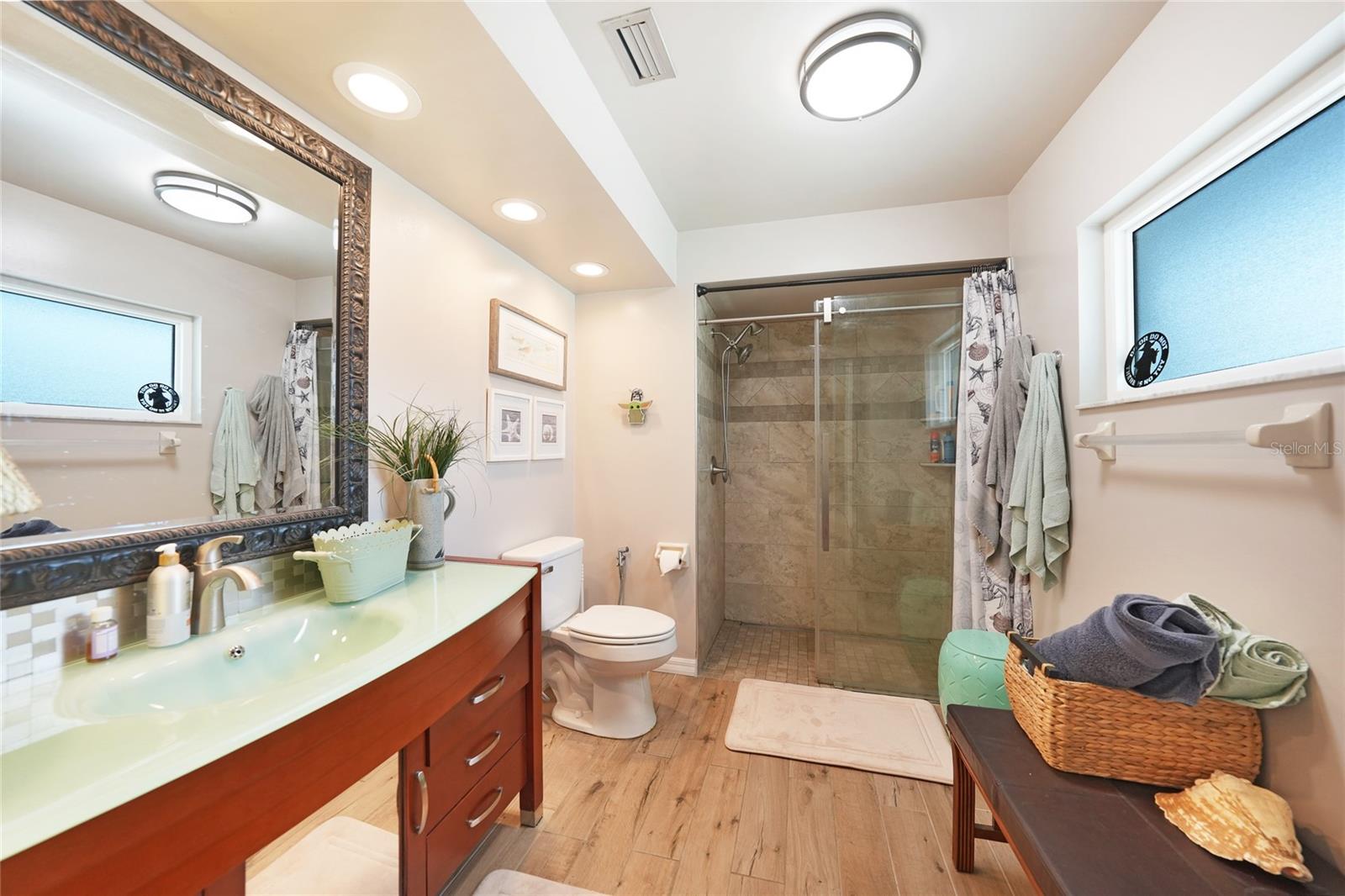 Image 44 of 65 For 1166 Waterside Street