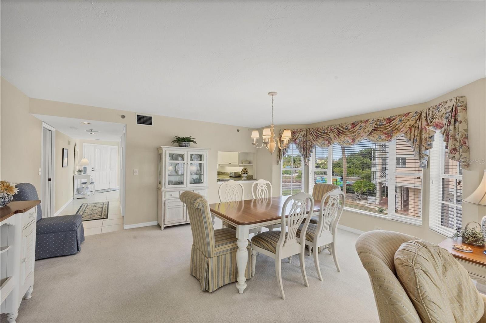 Image 10 of 53 For 11000 Placida Road 1801