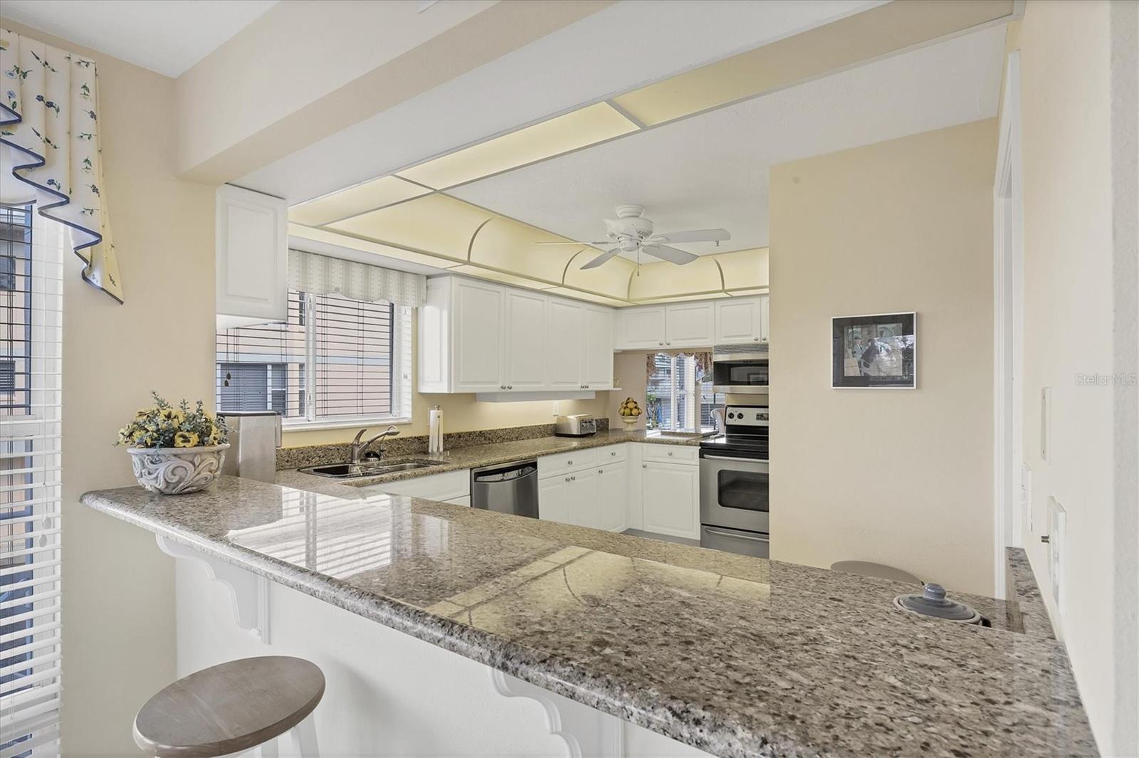 Image 11 of 53 For 11000 Placida Road 1801