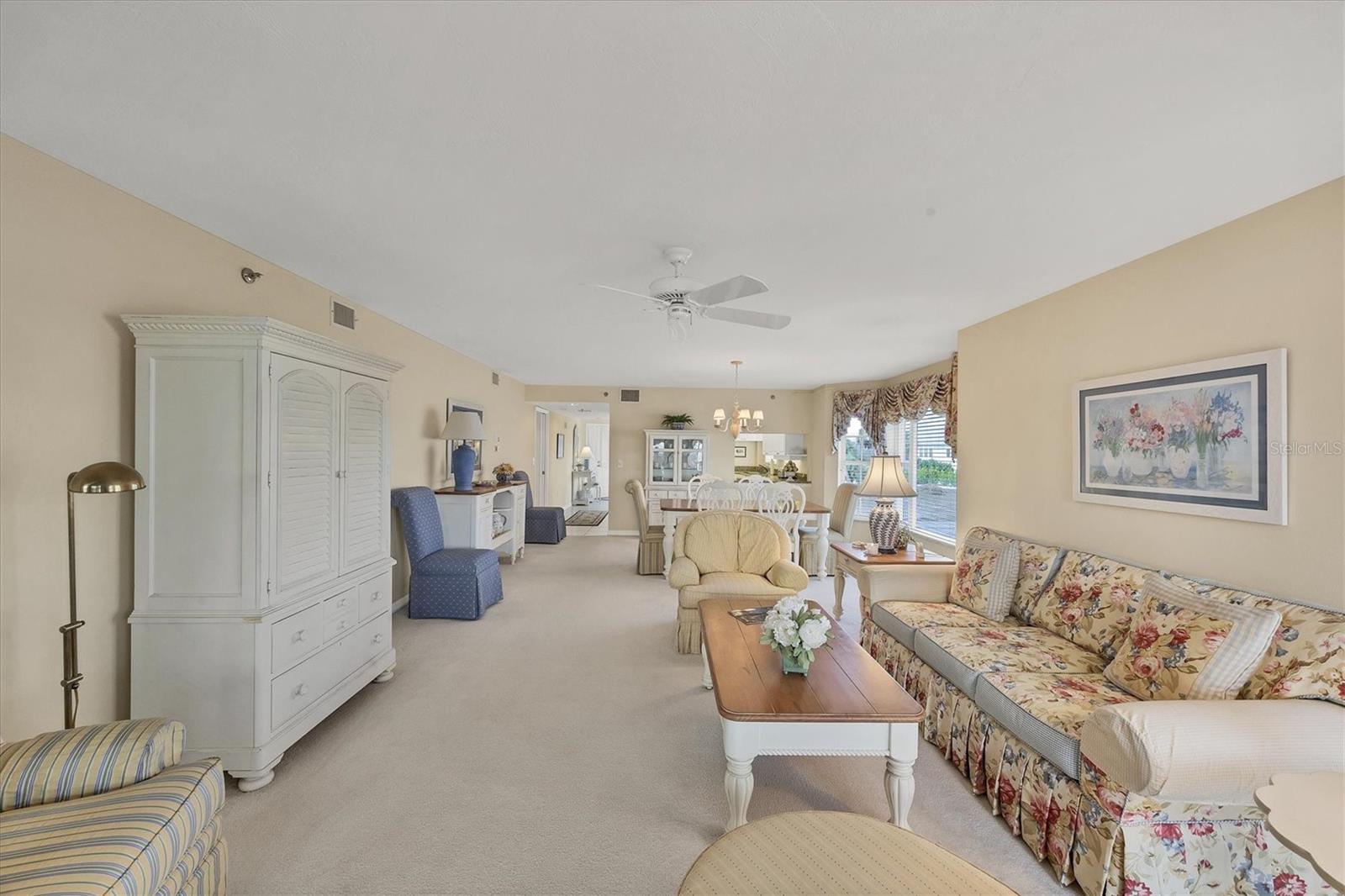 Image 8 of 53 For 11000 Placida Road 1801