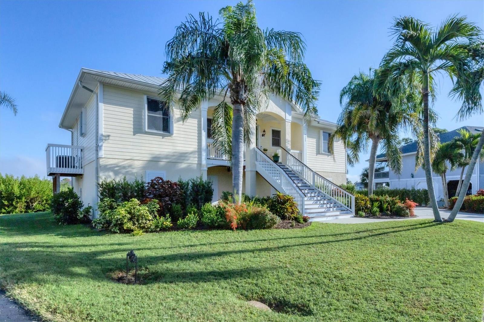 Image 6 of 41 For 7089 Pinebay Boulevard