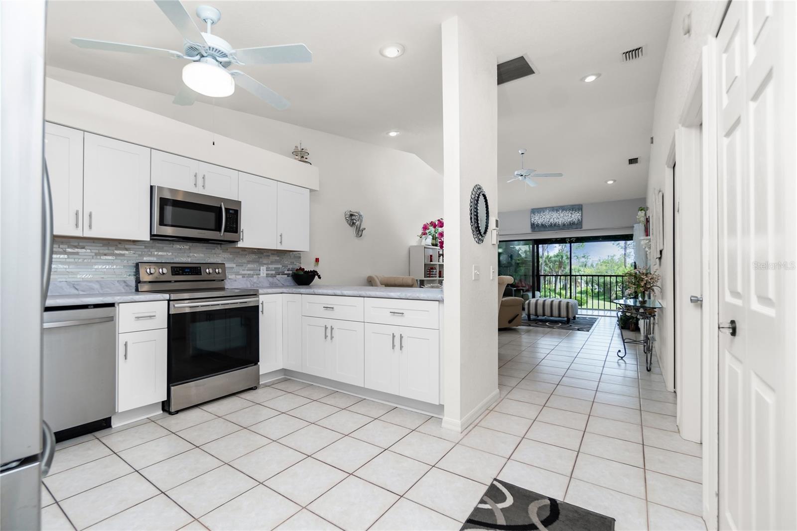 Image 3 of 38 For 4260 Placida Road 9b