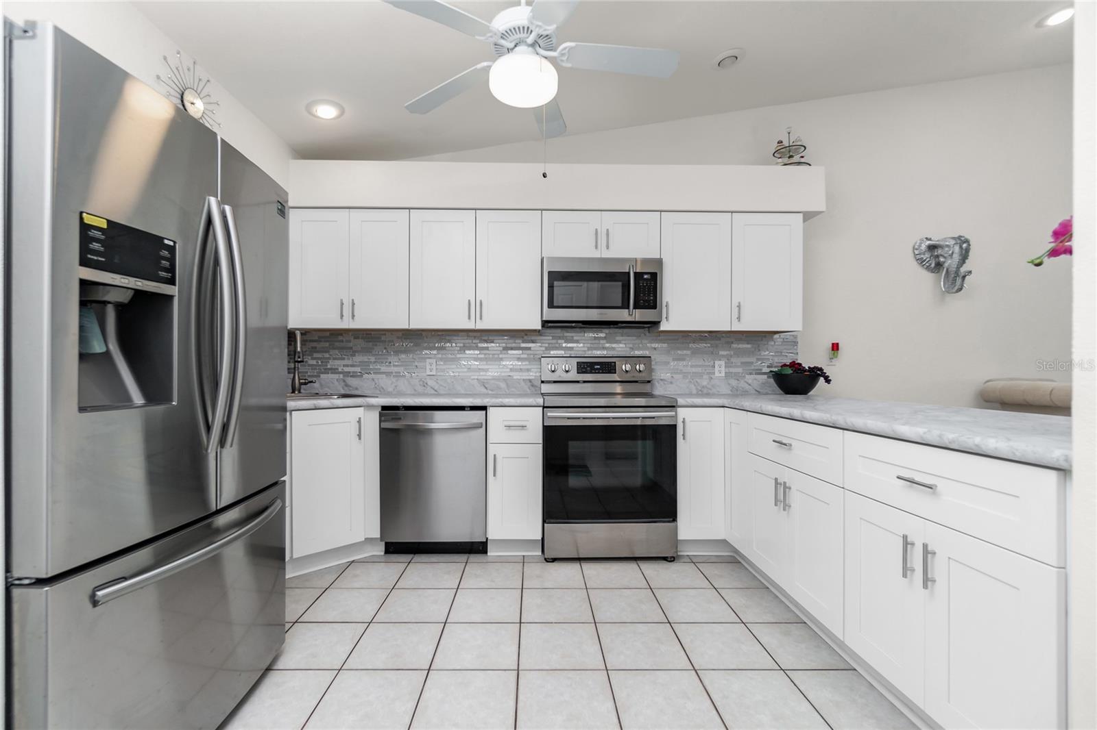 Image 4 of 38 For 4260 Placida Road 9b