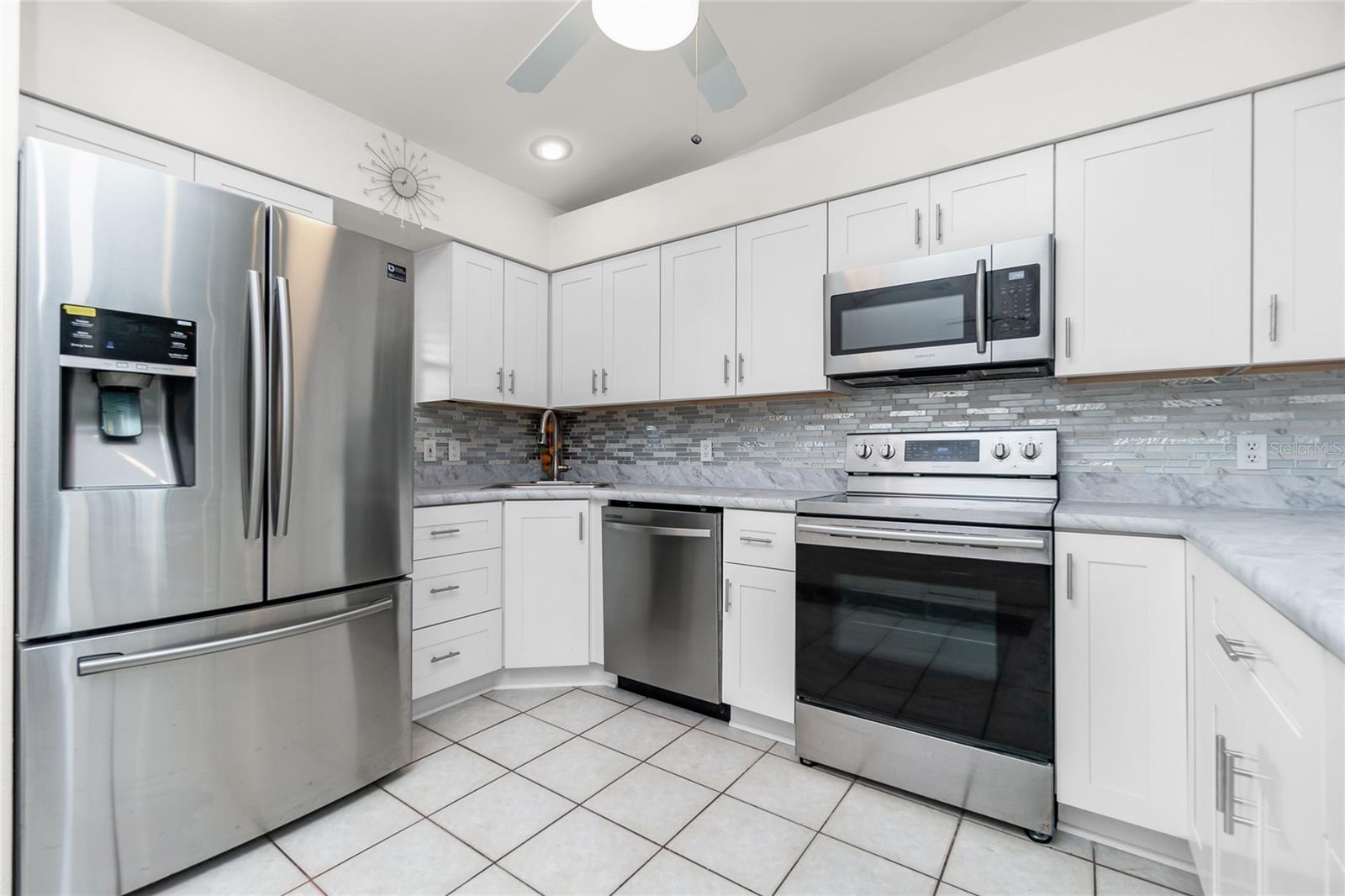 Image 5 of 38 For 4260 Placida Road 9b