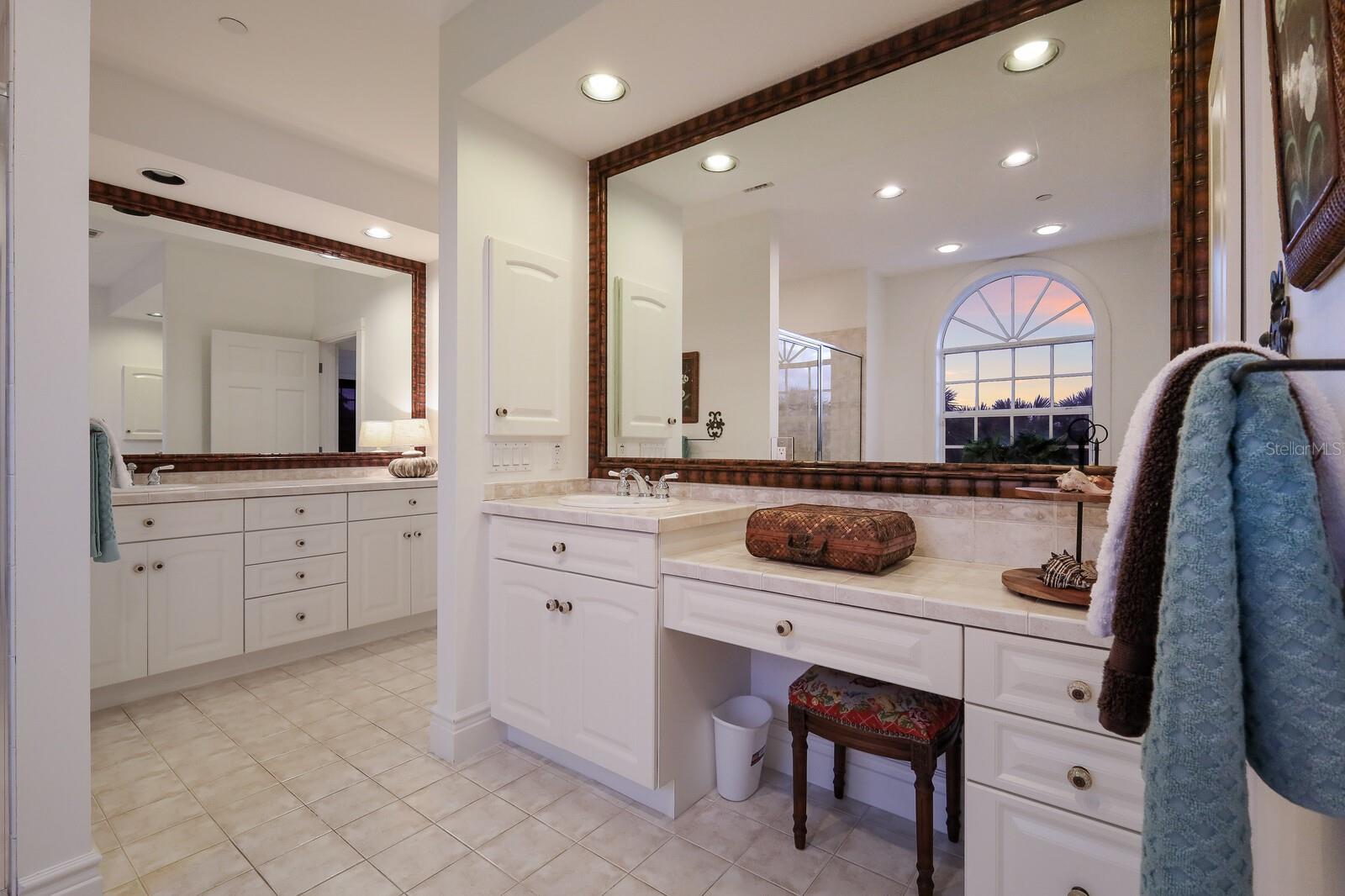 Image 15 of 57 For 549 Buttonwood Bay Drive