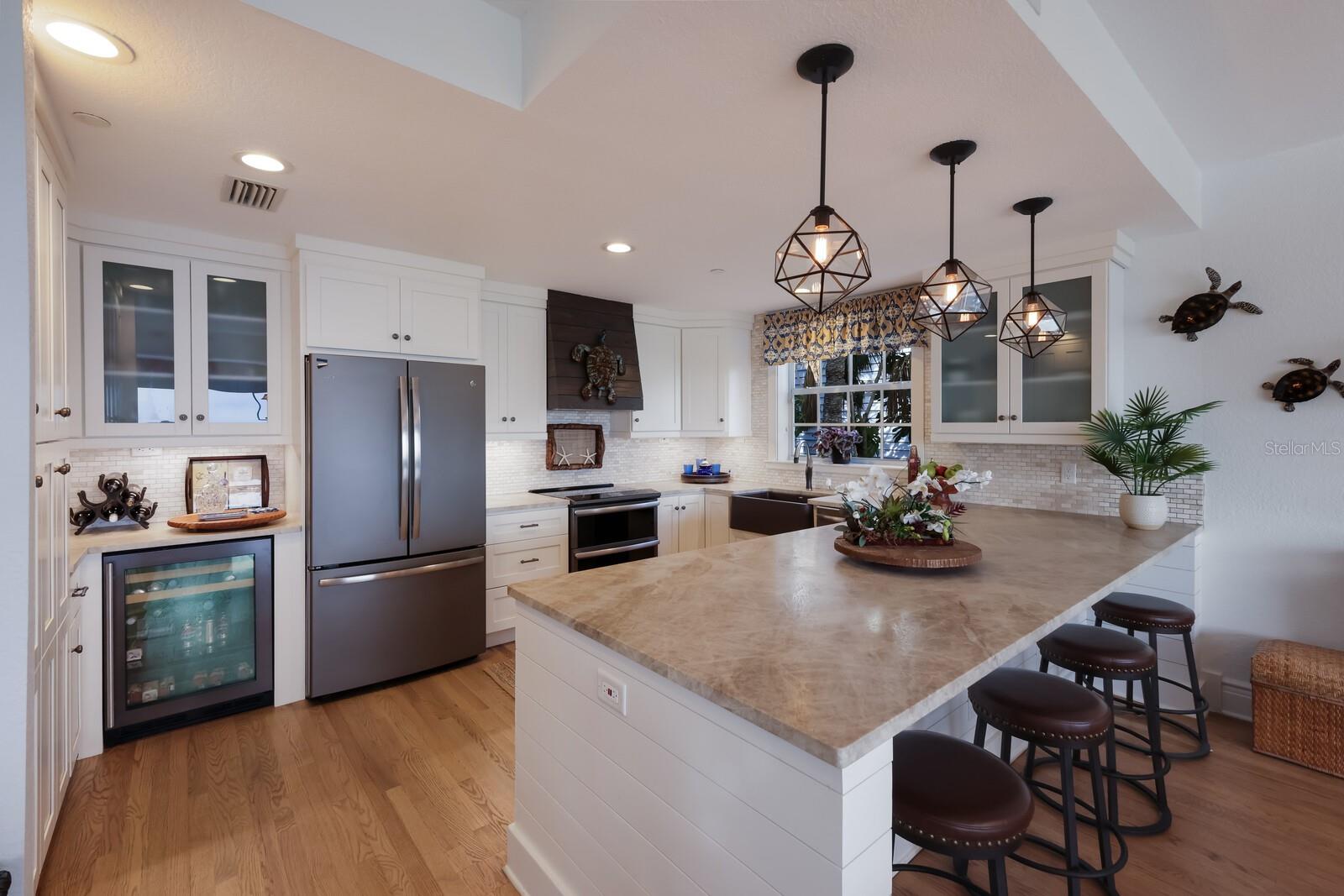 Image 5 of 57 For 549 Buttonwood Bay Drive