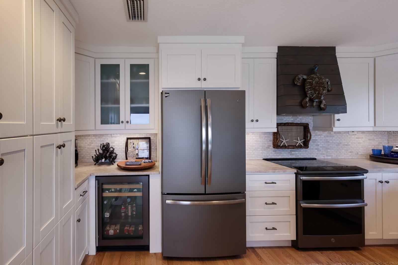 Image 6 of 57 For 549 Buttonwood Bay Drive