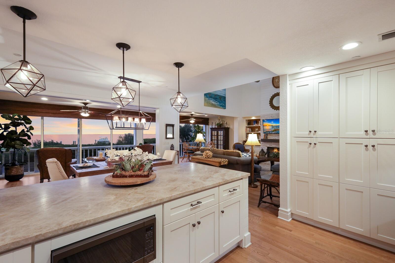 Image 8 of 57 For 549 Buttonwood Bay Drive