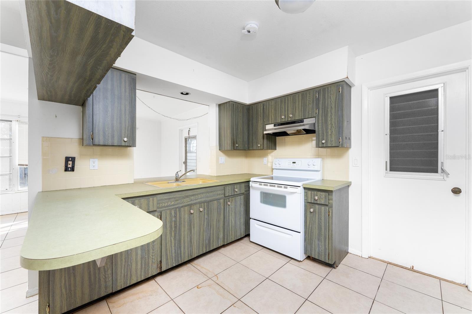 Image 10 of 35 For 1497 Overbrook Road