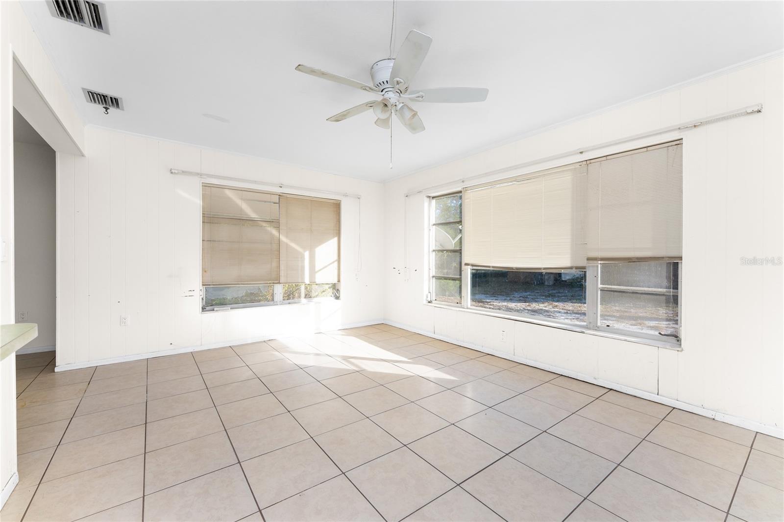 Image 17 of 35 For 1497 Overbrook Road