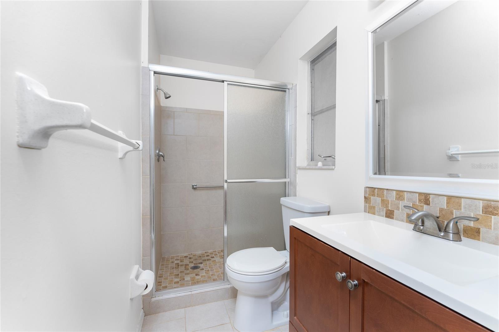 Image 23 of 35 For 1497 Overbrook Road