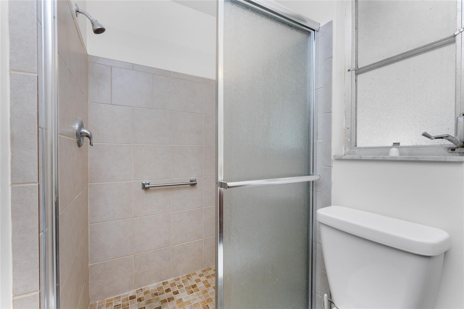 Image 24 of 35 For 1497 Overbrook Road