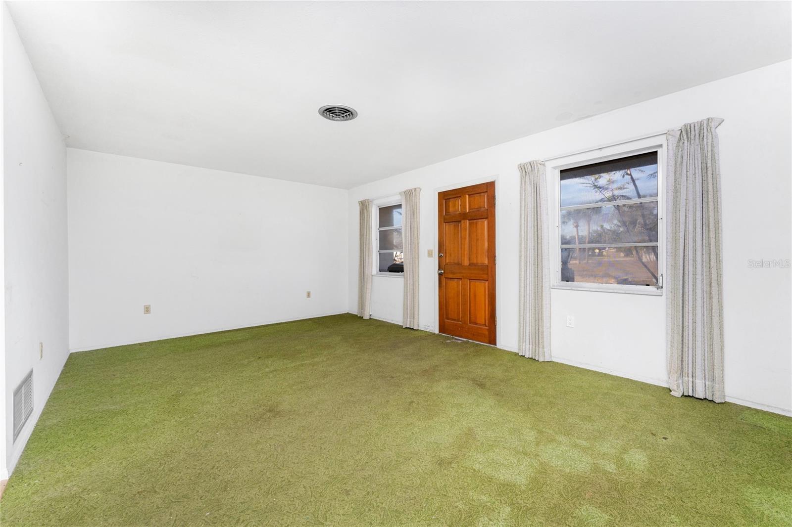 Image 6 of 35 For 1497 Overbrook Road