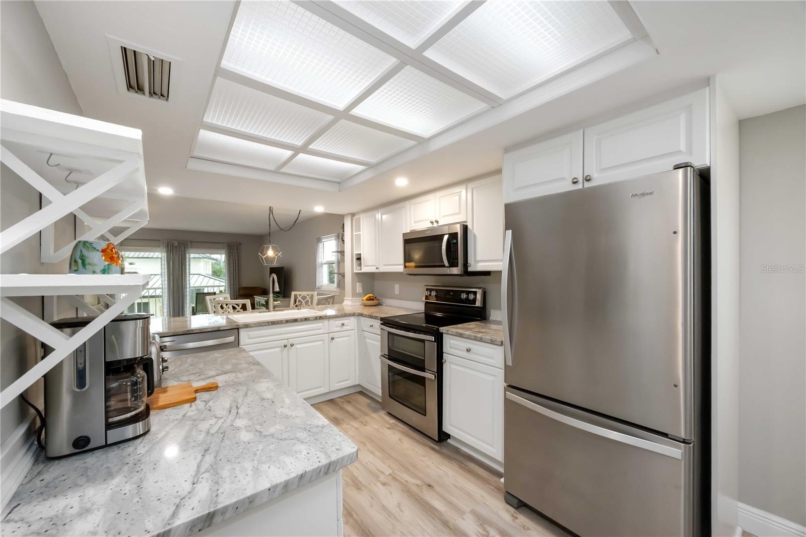 Image 11 of 65 For 5031 Beach Road 120