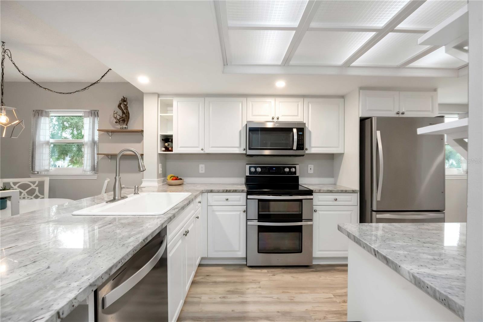 Image 14 of 65 For 5031 Beach Road 120