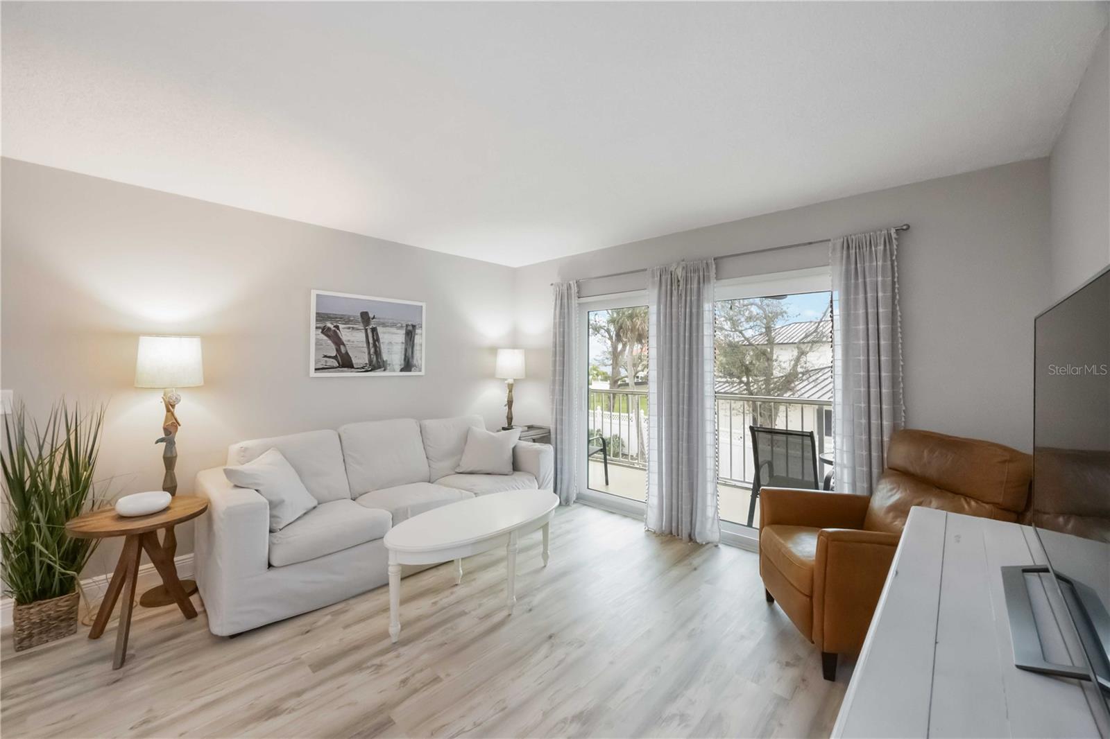 Image 19 of 65 For 5031 Beach Road 120