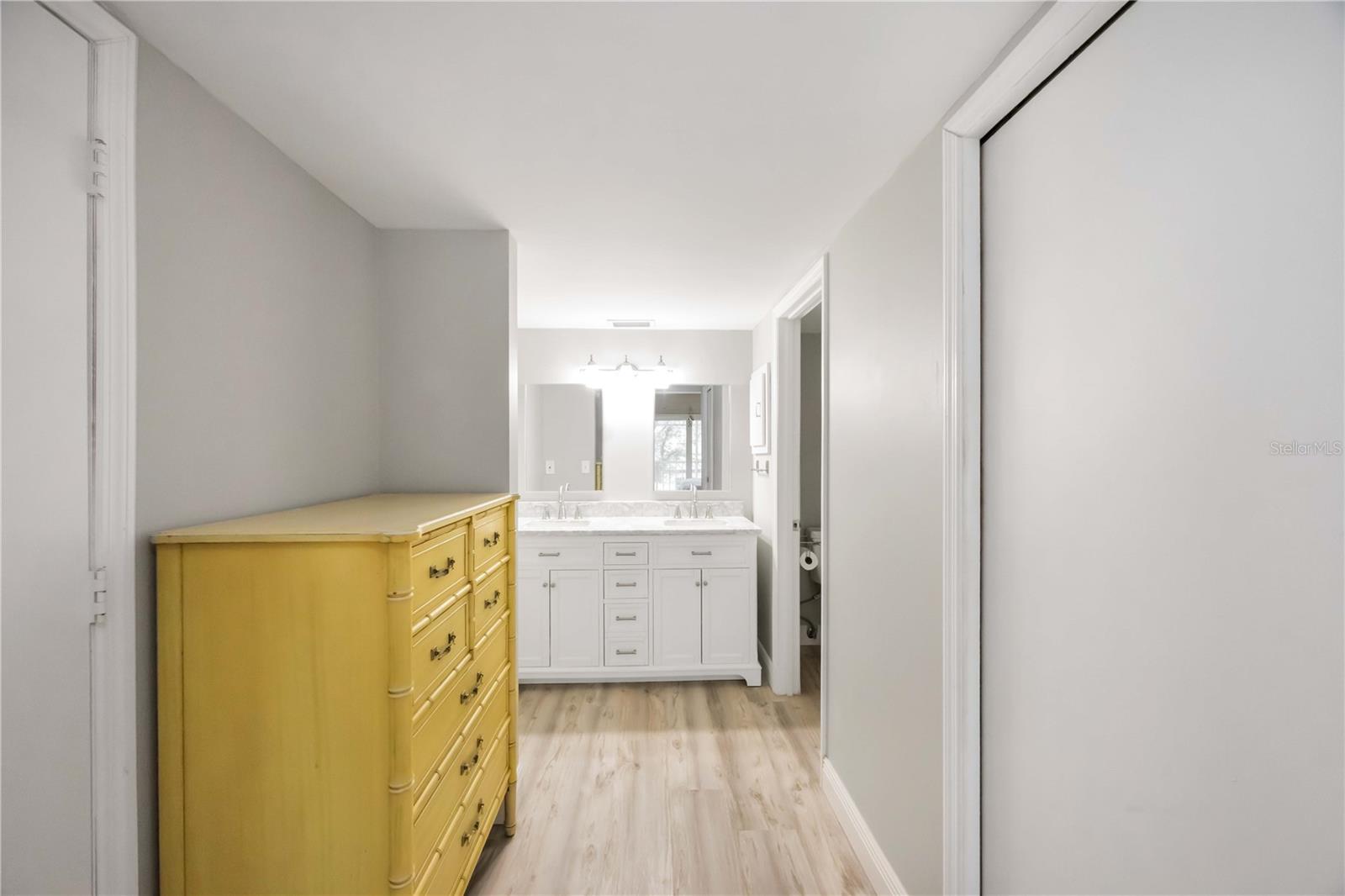 Image 27 of 65 For 5031 Beach Road 120