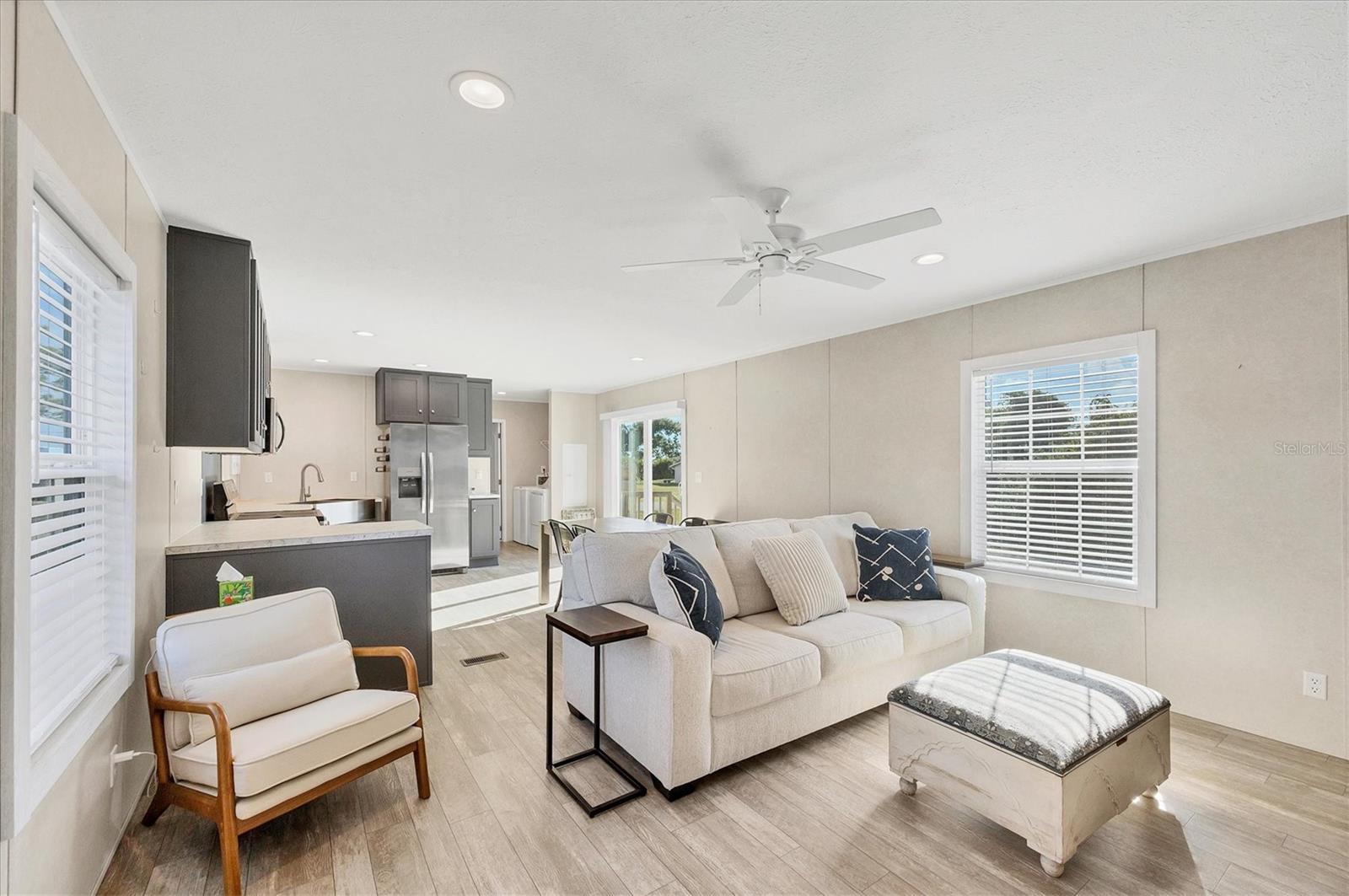 Image 9 of 36 For 3230 Smith Street