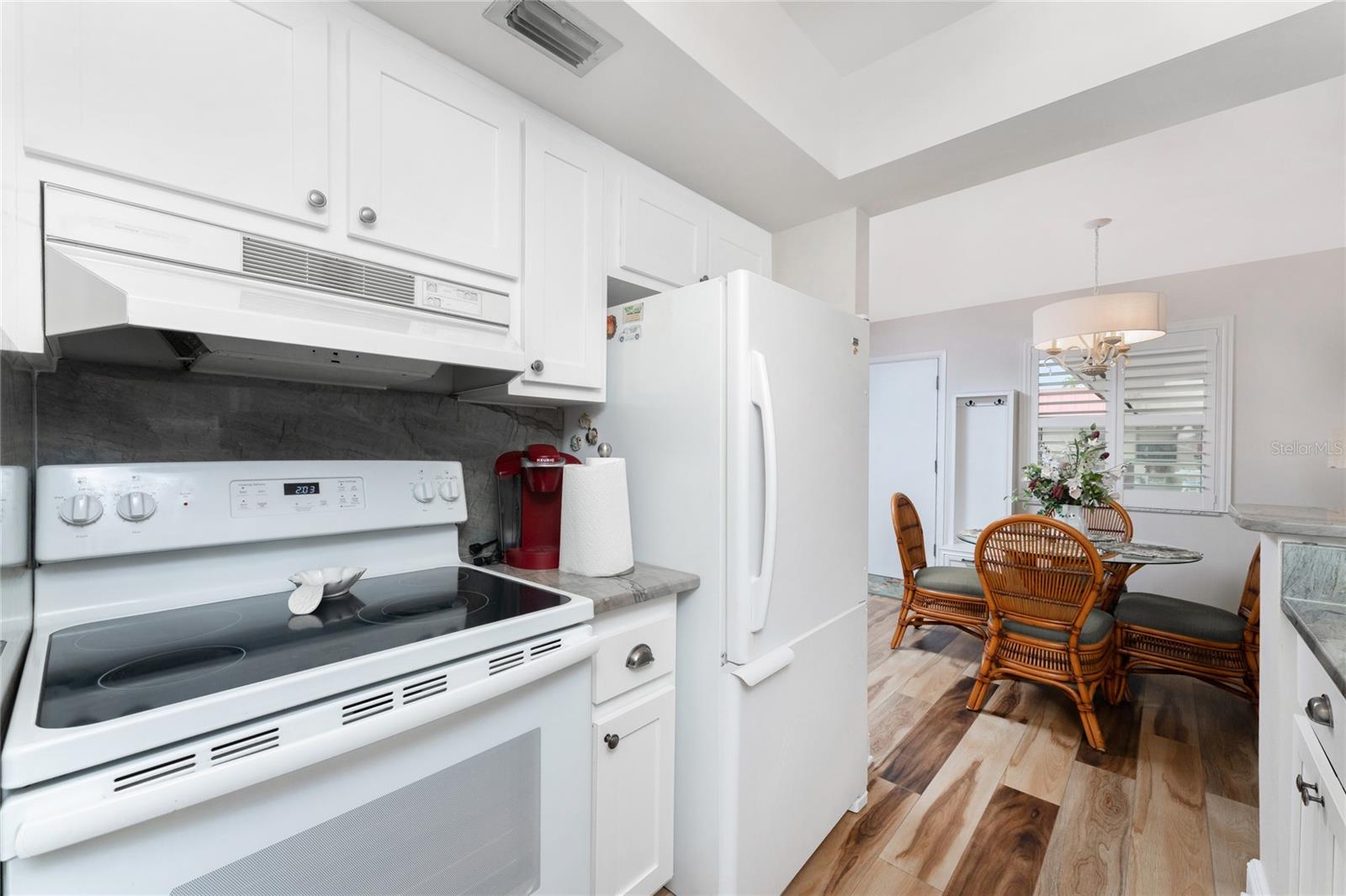 Image 25 of 50 For 96 Boundary Boulevard 129