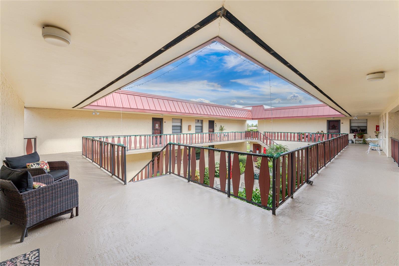 Image 34 of 50 For 96 Boundary Boulevard 129