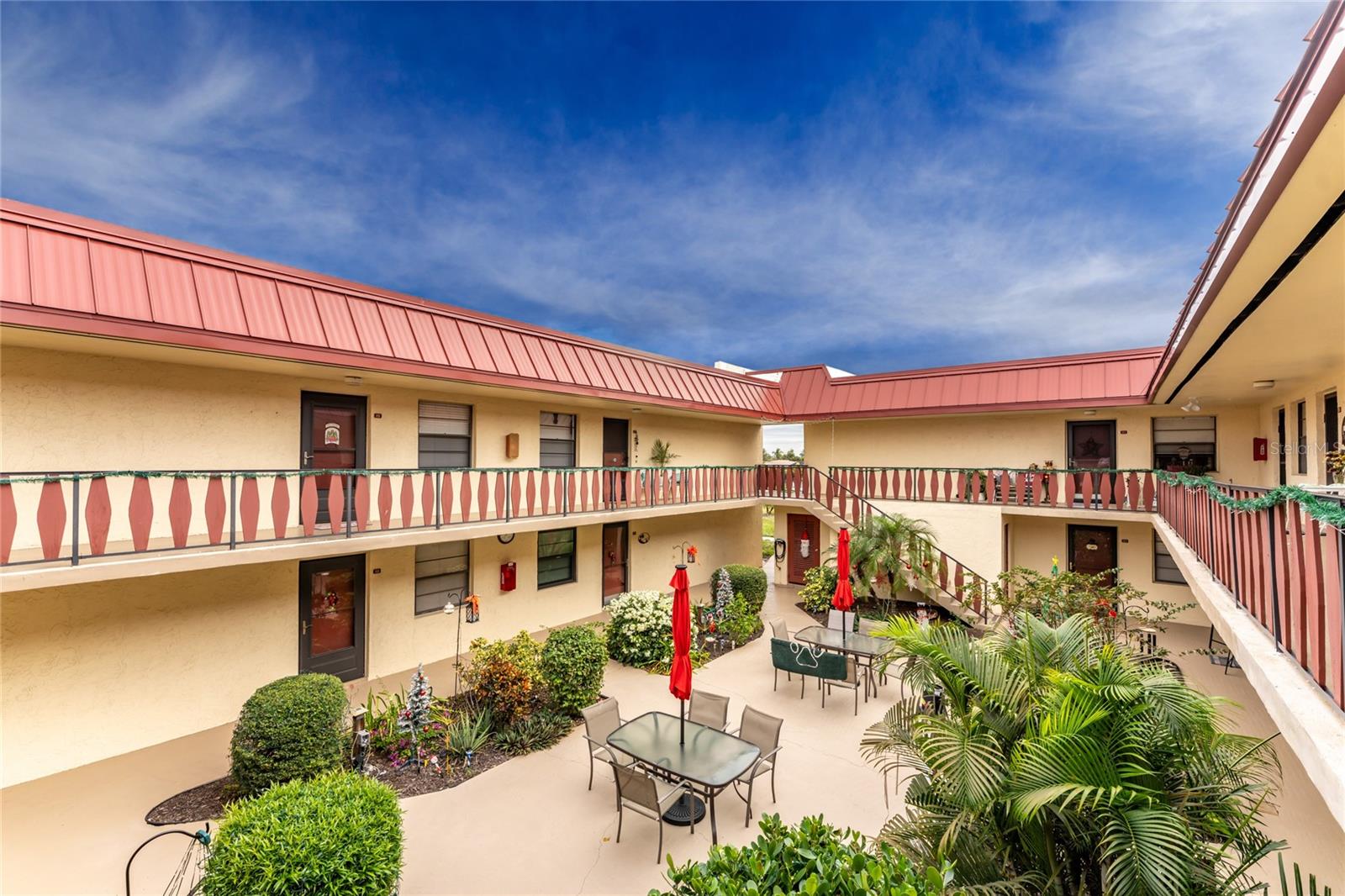 Image 36 of 50 For 96 Boundary Boulevard 129