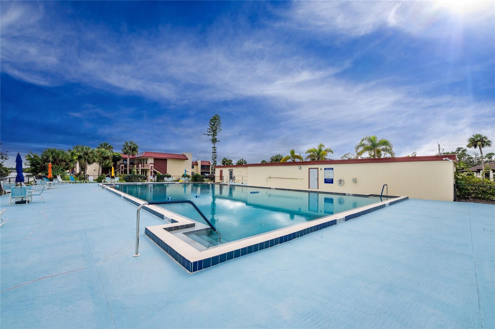 Image 39 of 50 For 96 Boundary Boulevard 129