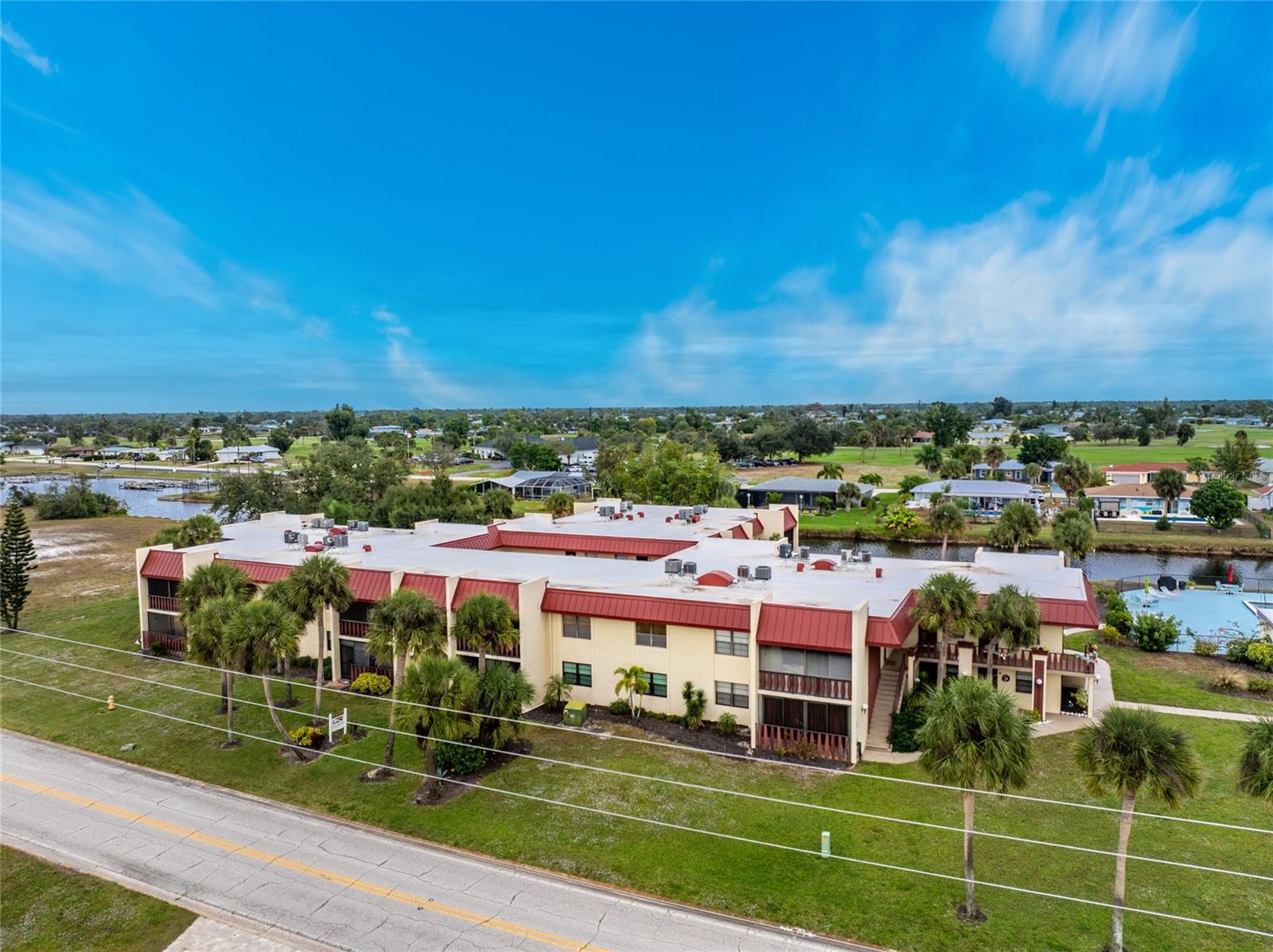 Image 40 of 50 For 96 Boundary Boulevard 129