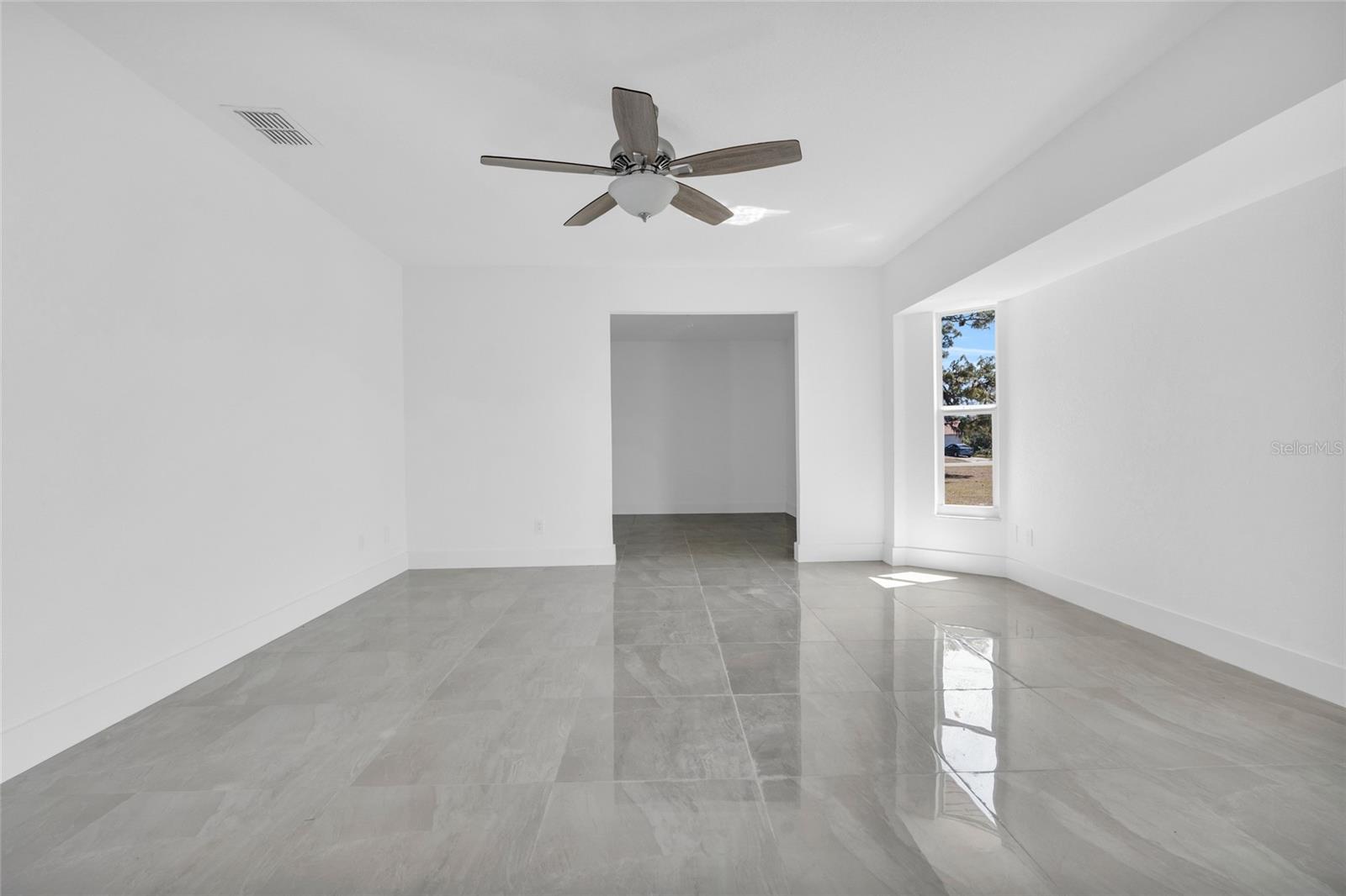 Image 16 of 26 For 415 Cortez Drive