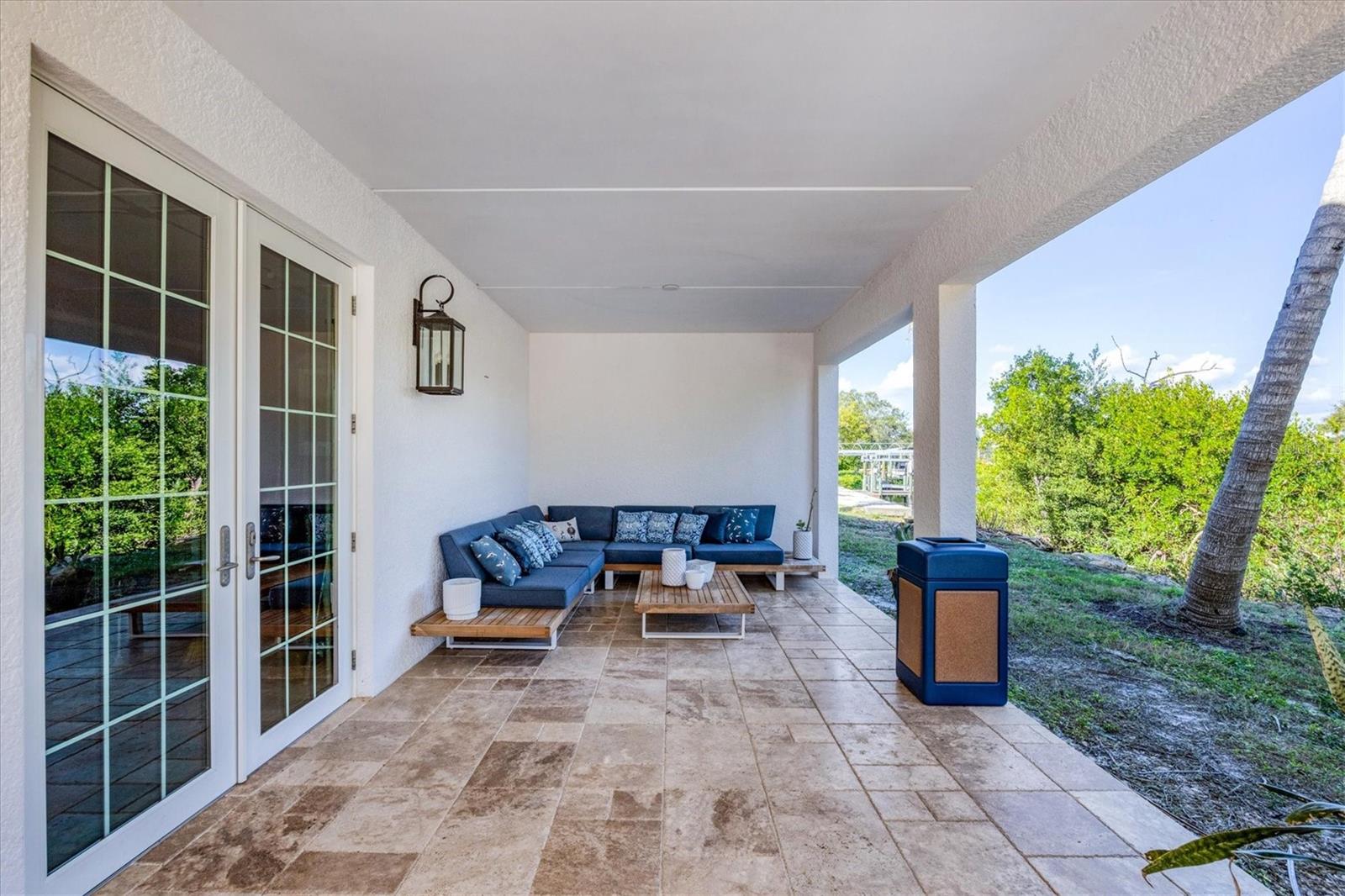 Image 41 of 52 For 10050 Creekside Drive