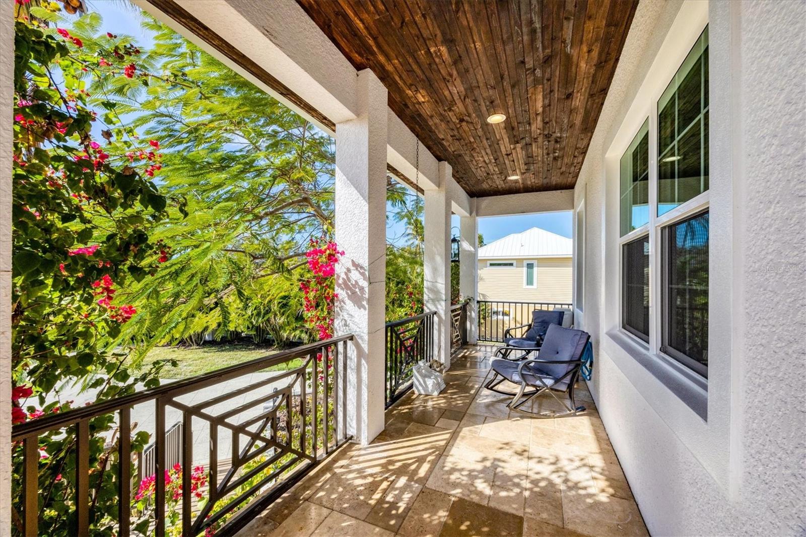 Image 7 of 52 For 10050 Creekside Drive