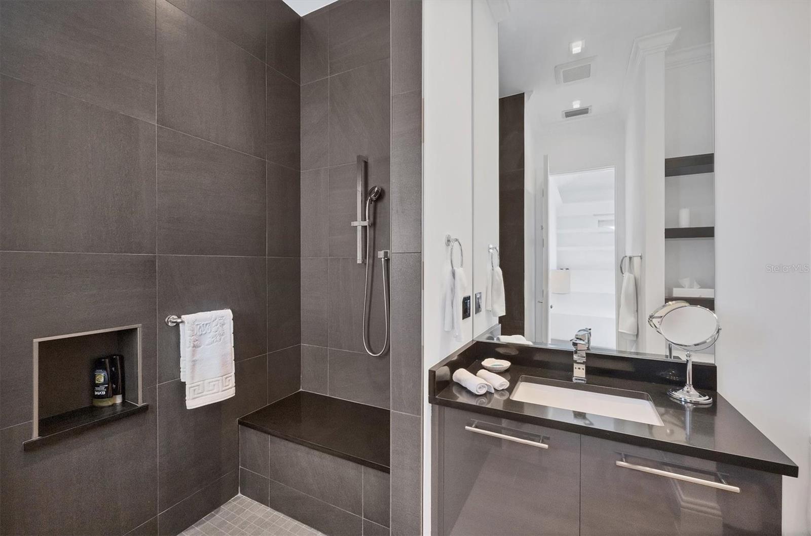 Image 40 of 57 For 41 Gulf Boulevard