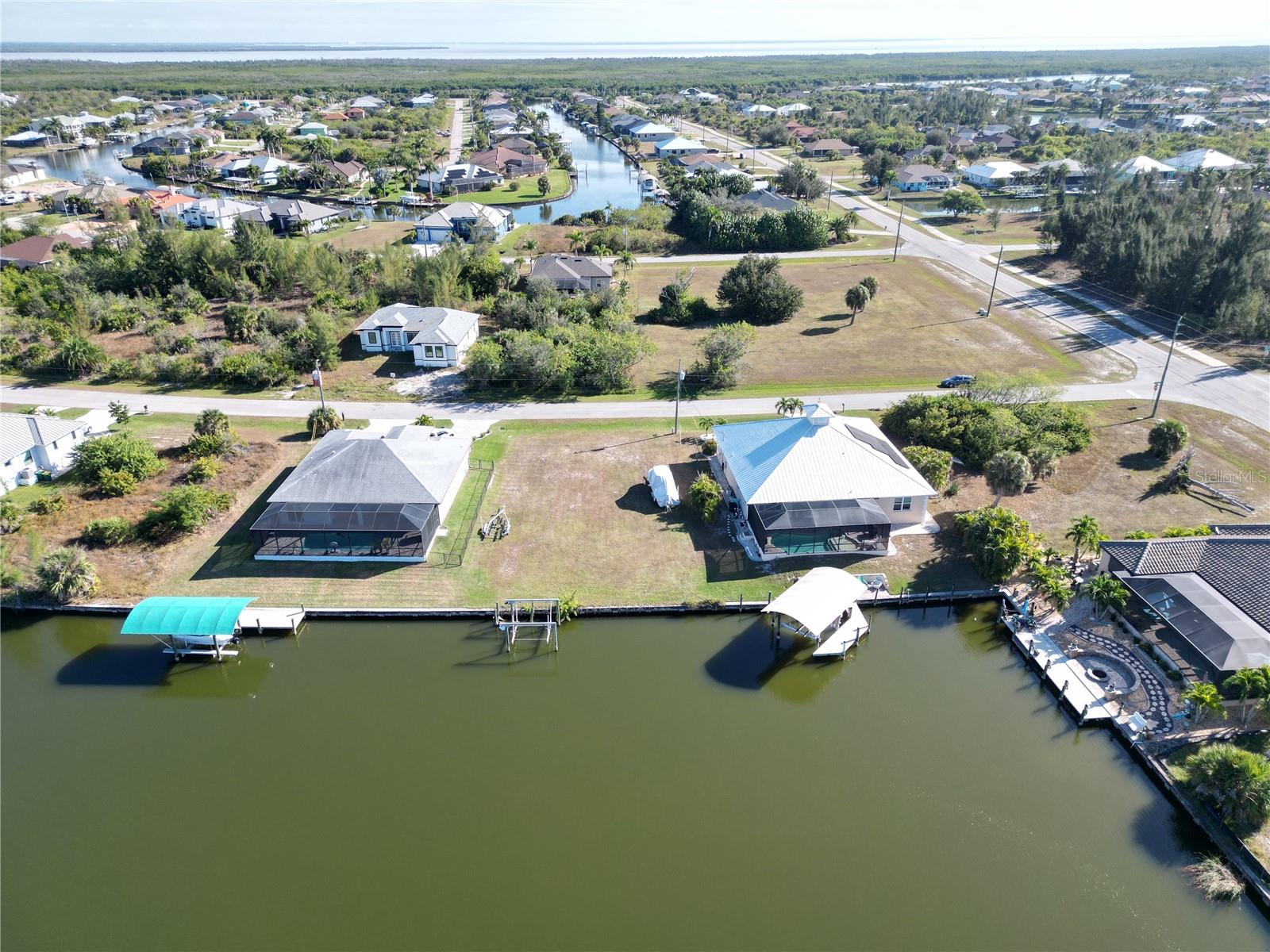 Image 16 of 21 For 8050 Arlewood Circle