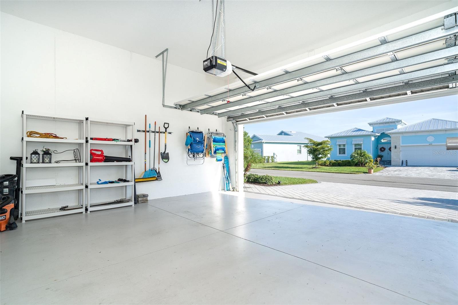 Image 39 of 55 For 10390 Coquina Court